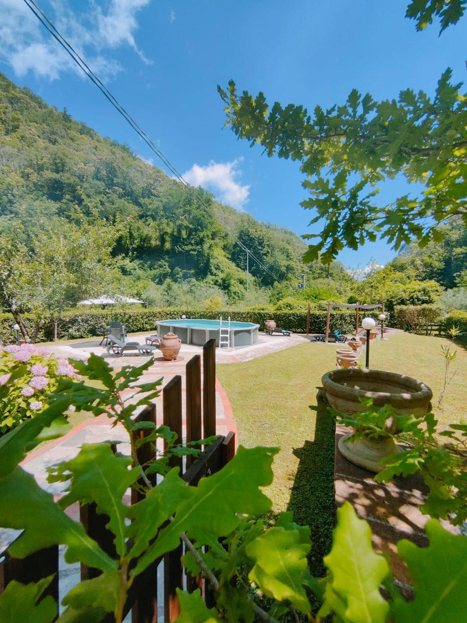 Casa Vacanze Il Boscaccio "Casa Massimo" Fornovolasco Exterior foto